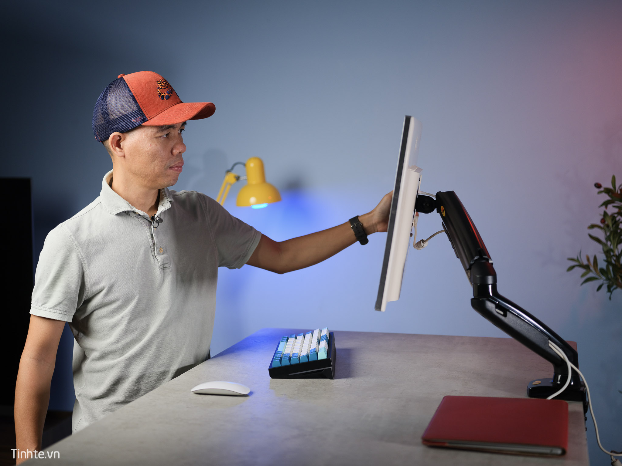 Monitor_arm_tinhte-09.jpg